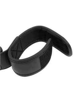 Fetish Submissive - Bondage Spreader Bar with Noprene Lining