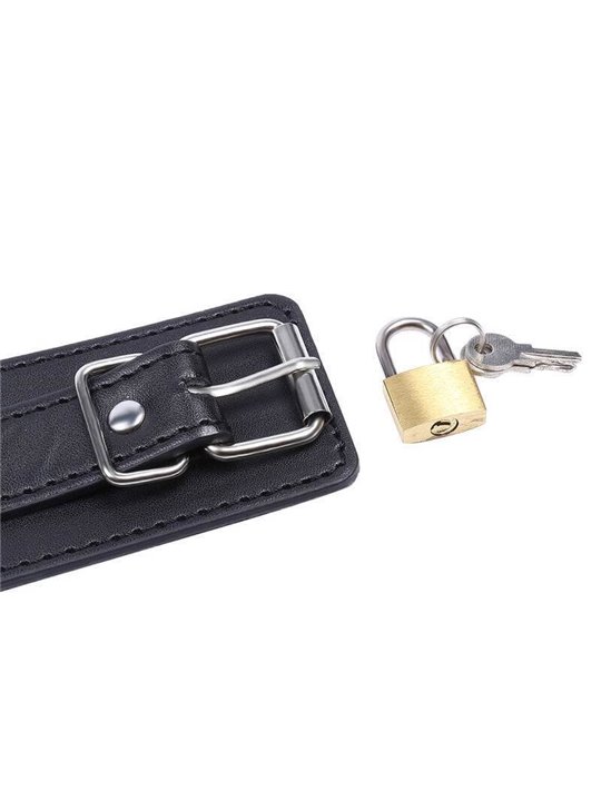 Ohmama Fetish O-Ring Locked Wrist Restraints