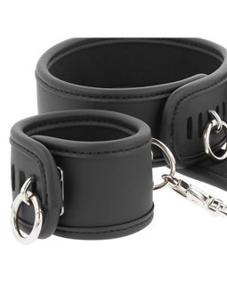 Fetish Submissive - Polsini e Collare in Pelle Vegana con Fodera in Neoprene