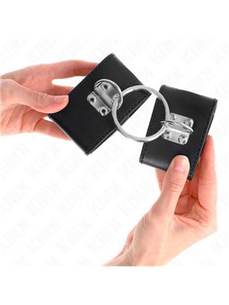 Kink - Fixed Wrist Restraints With Ring And Padlock Closure Black Adjustable 16-23 Cm X 5.5 Cm